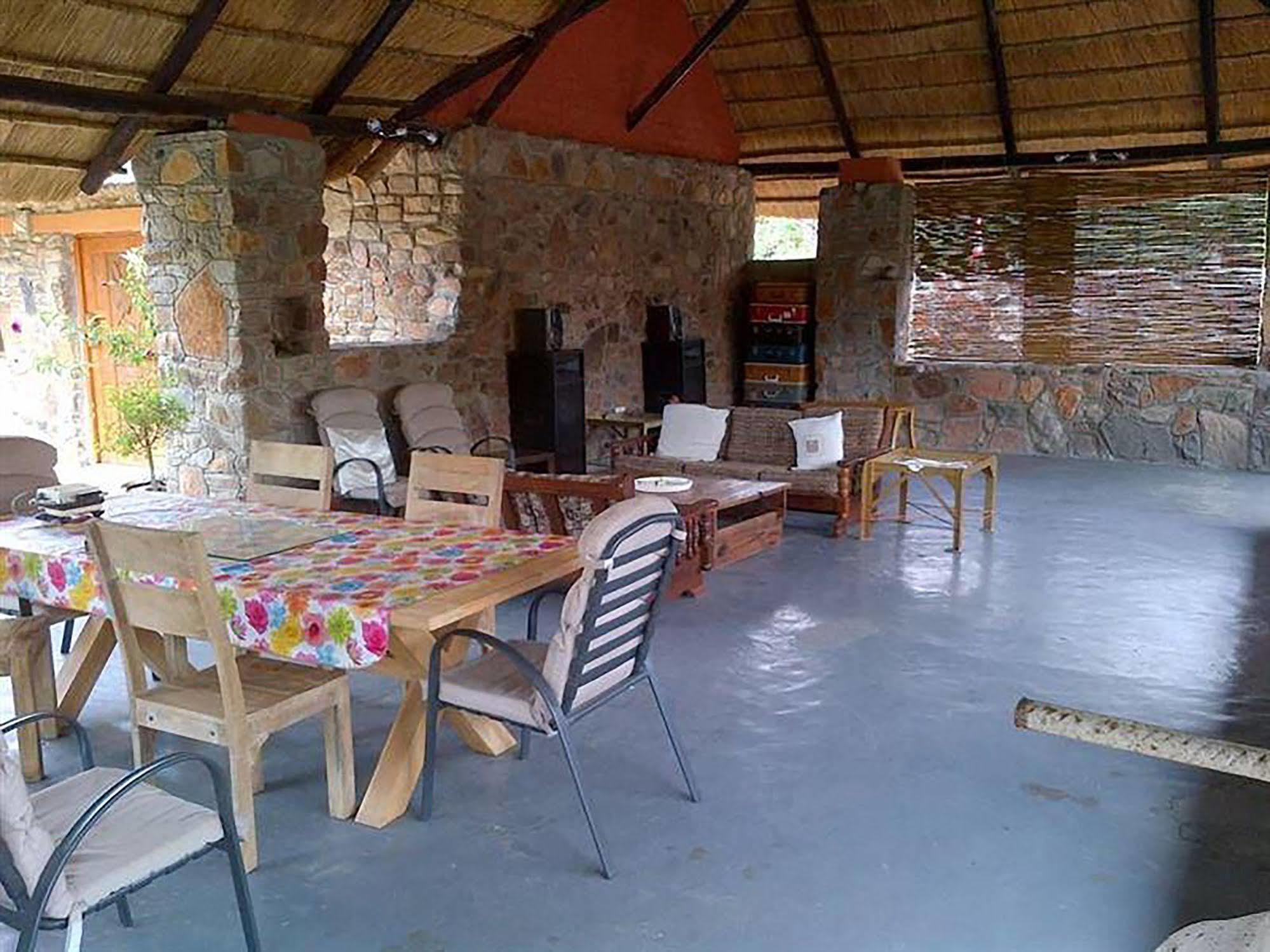 A New Earth Guest Lodge 弗朗西斯敦 外观 照片