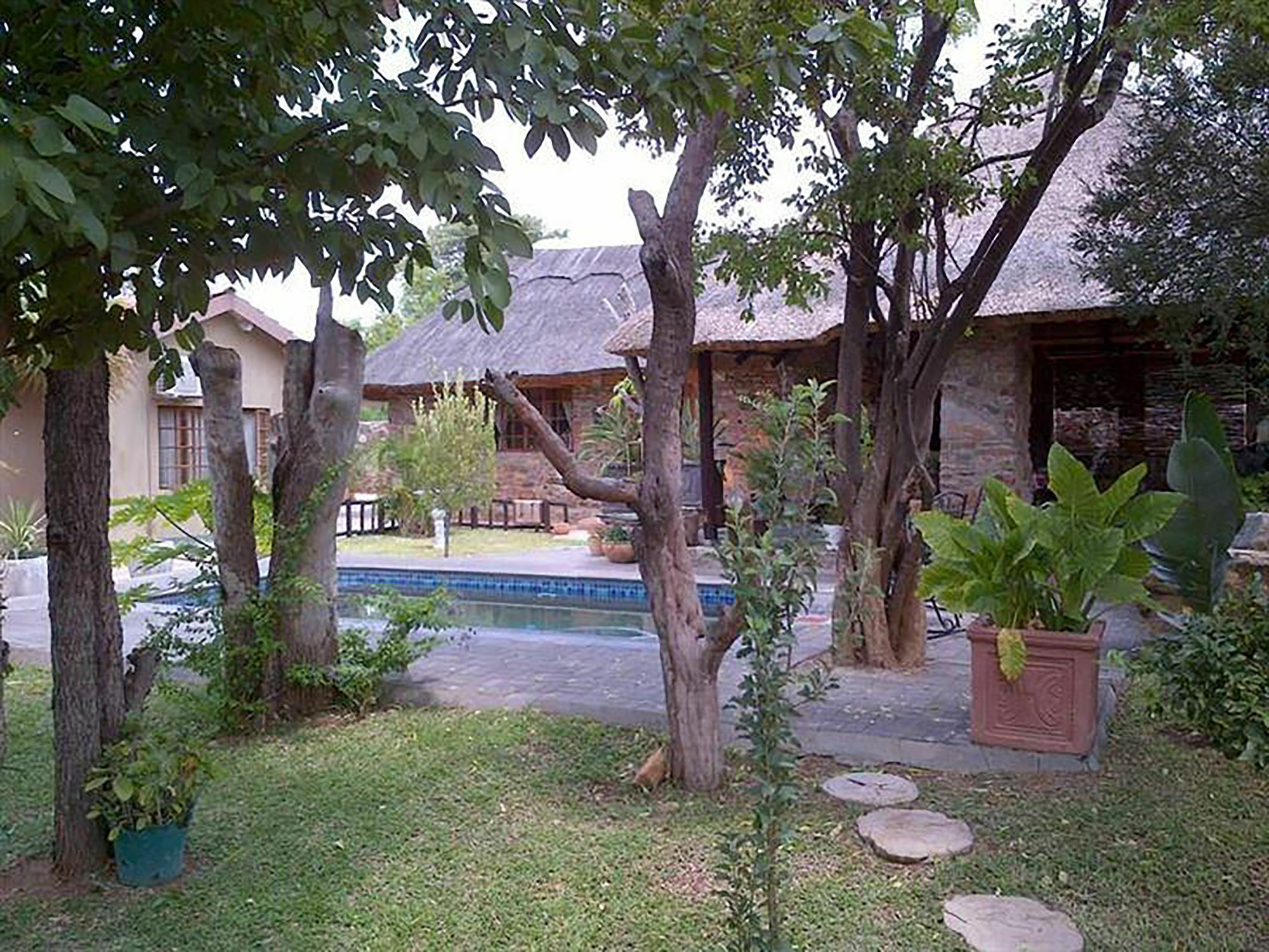 A New Earth Guest Lodge 弗朗西斯敦 外观 照片