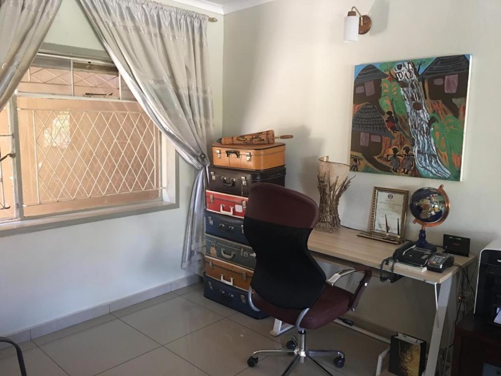 A New Earth Guest Lodge 弗朗西斯敦 外观 照片