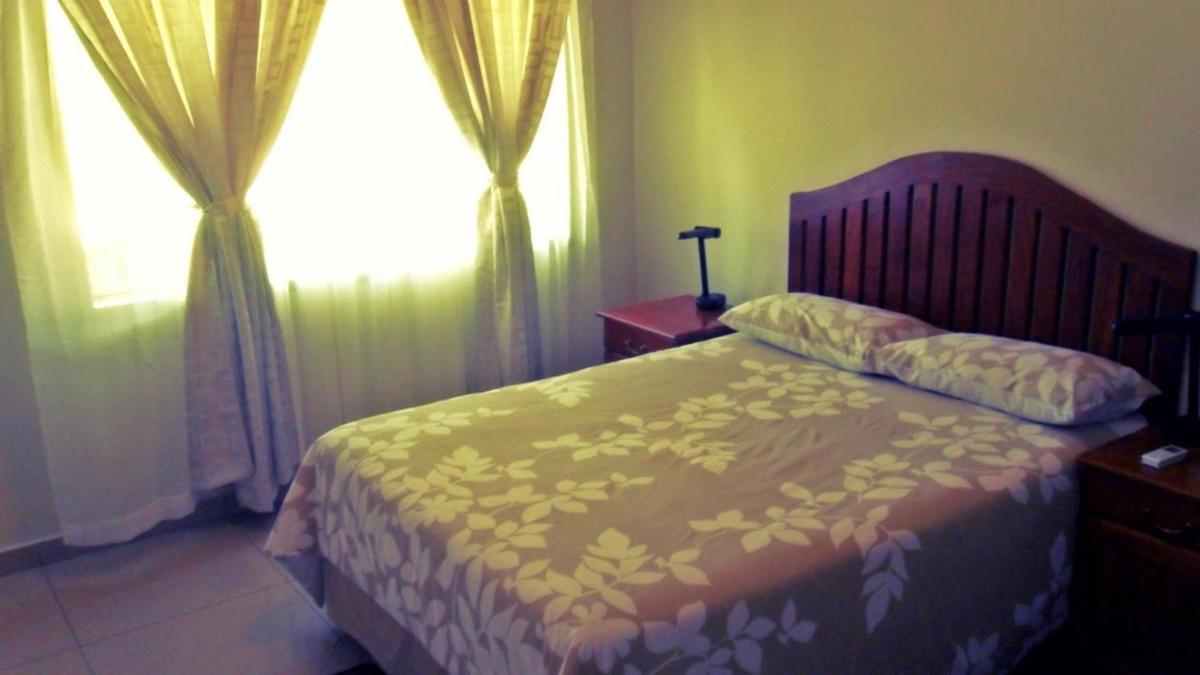 A New Earth Guest Lodge 弗朗西斯敦 外观 照片